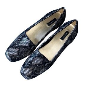 ARRAY Freedom black leather‎ loafers size 8.5